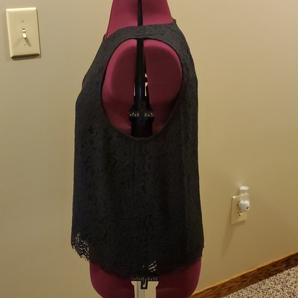 🖤Banana Republic🖤sleeveless lace top - Picture 5 of 10